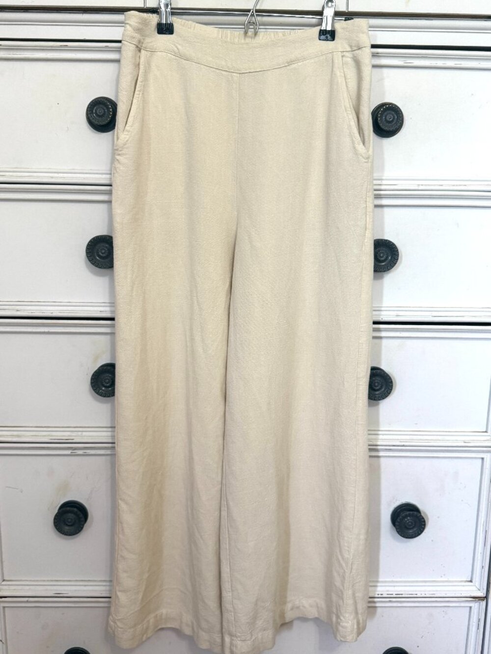 Cream linen flowy pants size small